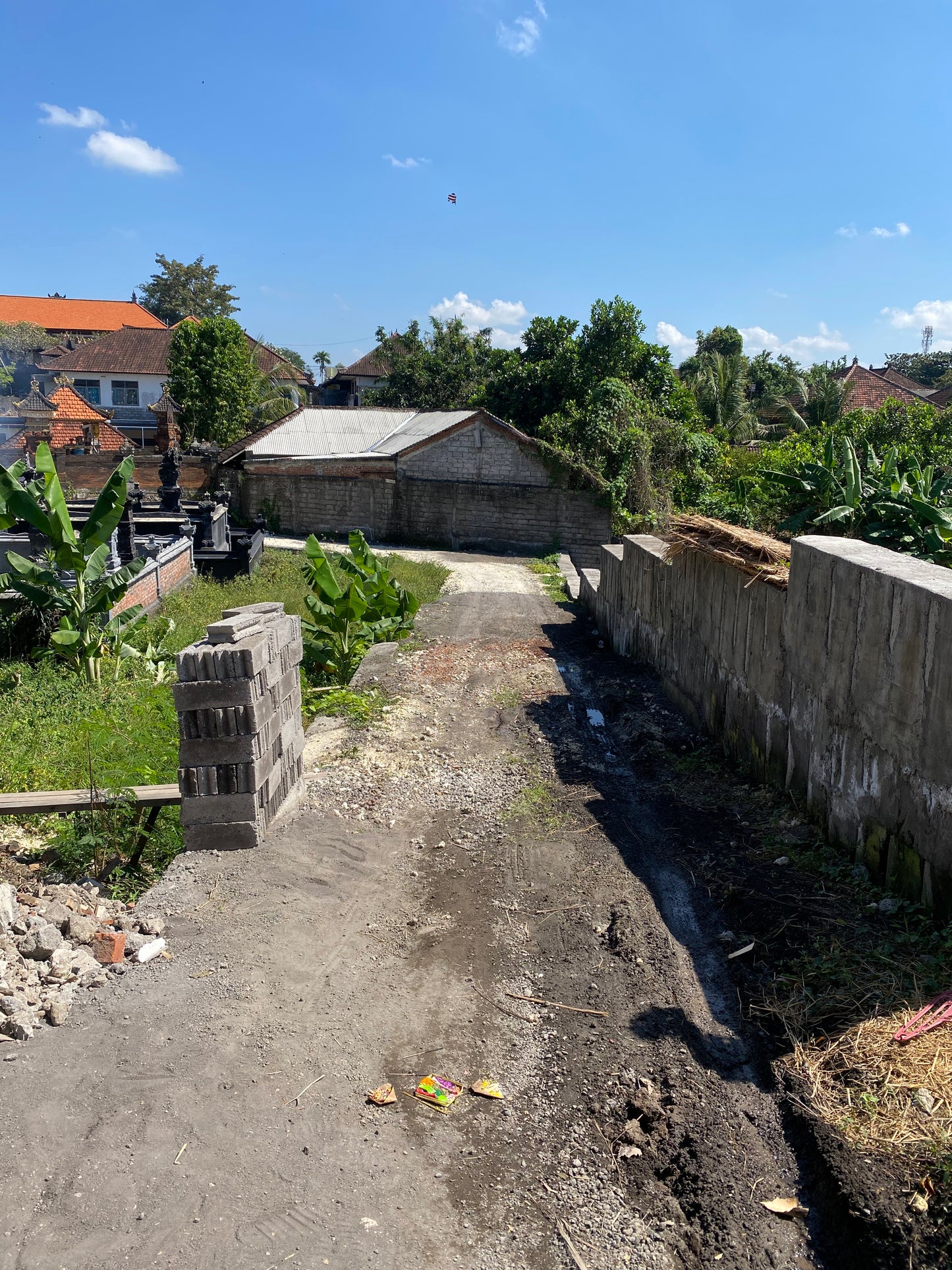 VILLA FOR SALE Beraban (Freehold)