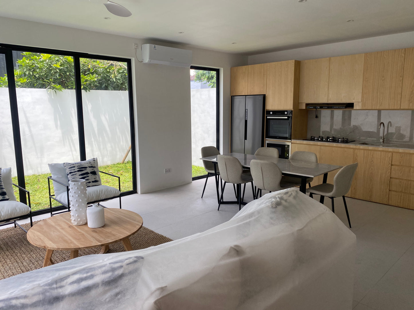 TOWNHOUSE FOR SALE (Leasehold) in CANGGU Padonan