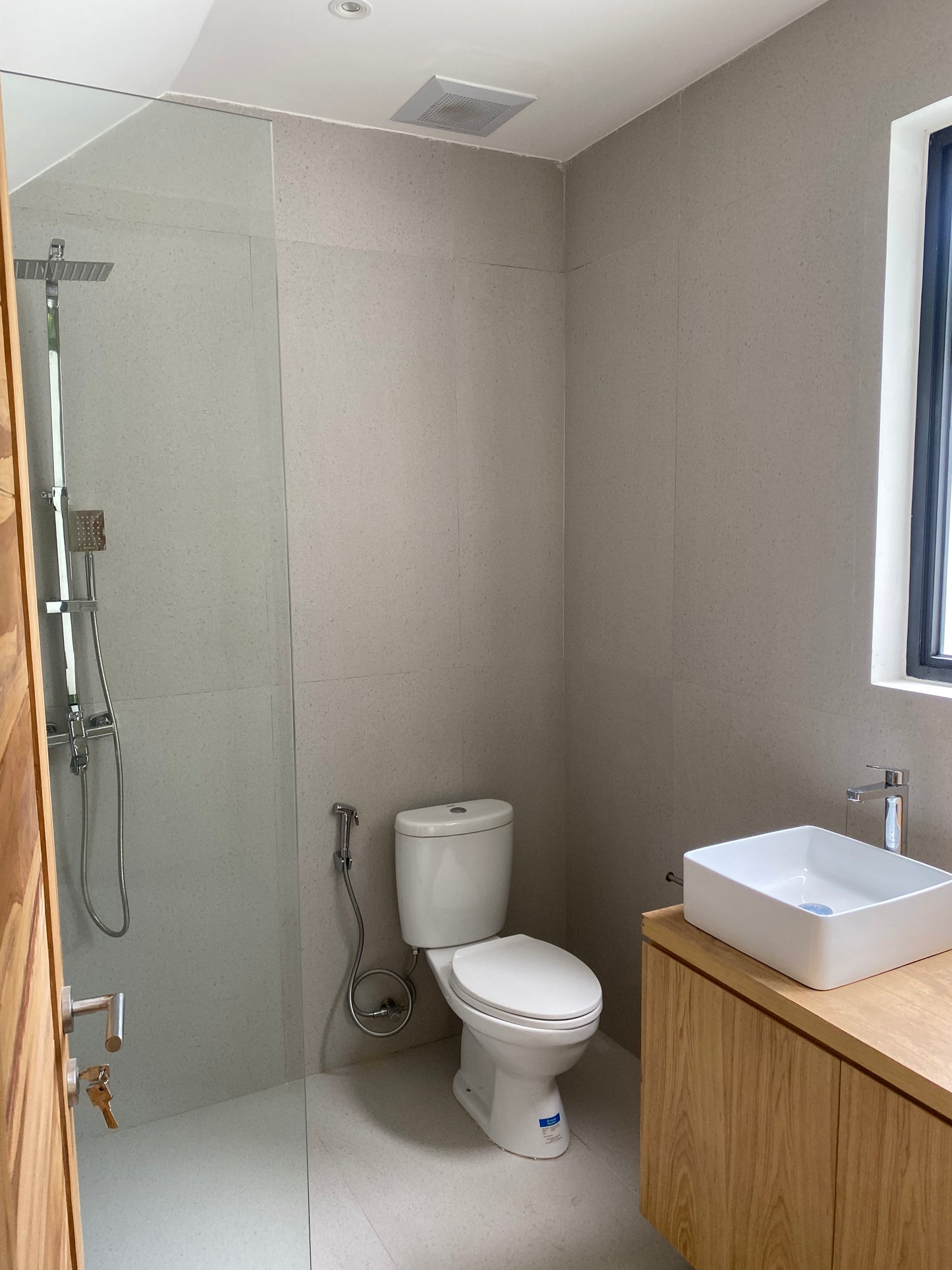 TOWNHOUSE FOR SALE (Leasehold) in CANGGU Padonan