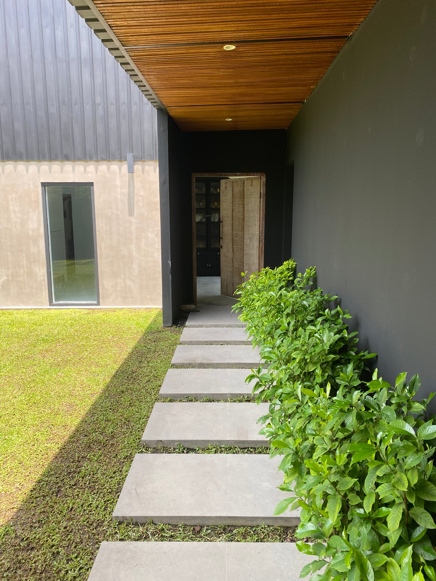 VILLA FOR SALE in CANGGU (Padonan) Leasehold 27,5 years