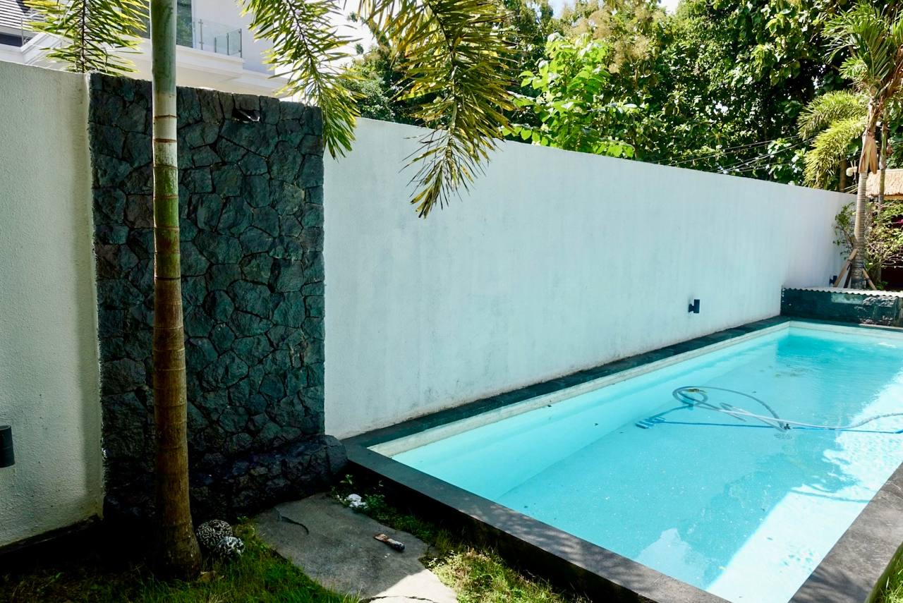 VILLA FOR SALE ~ UNGASAN (Leasehold 23 years)